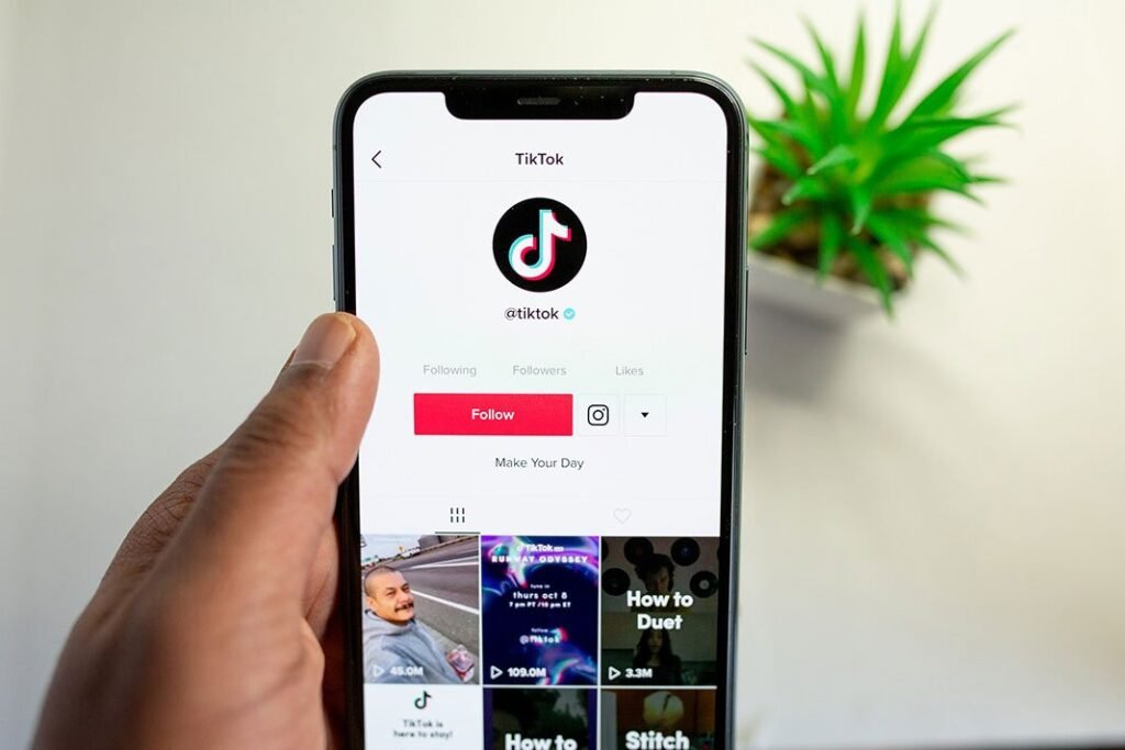 How many followers do you need on Tik Tok to start getting paid