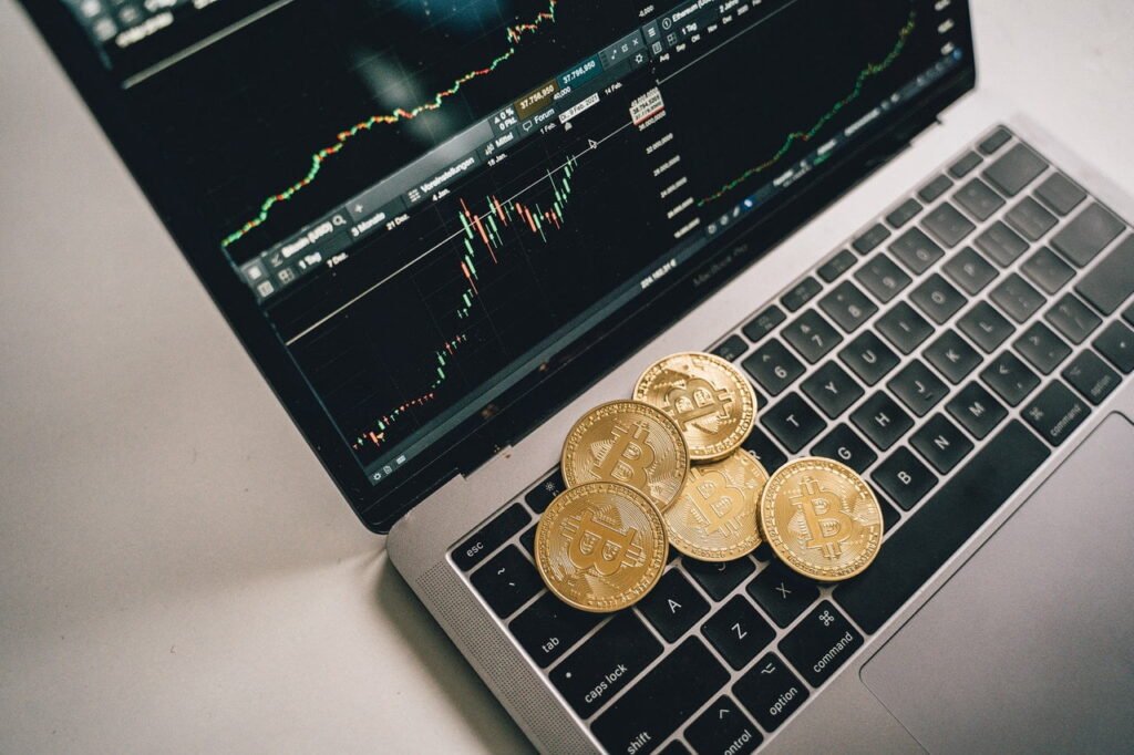 How To Earn Money Through Bitcoin Trading