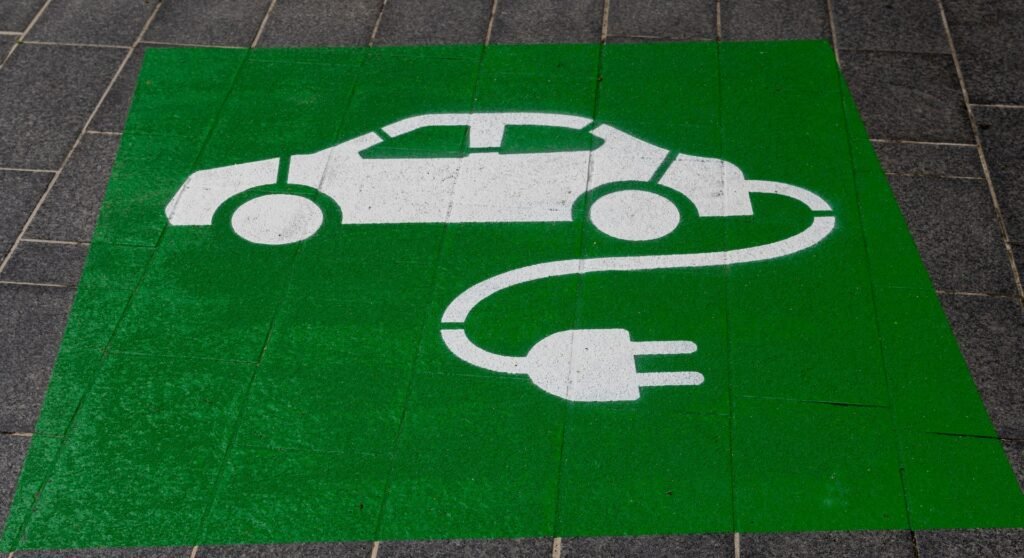 Benefits of Electric Cars for Business