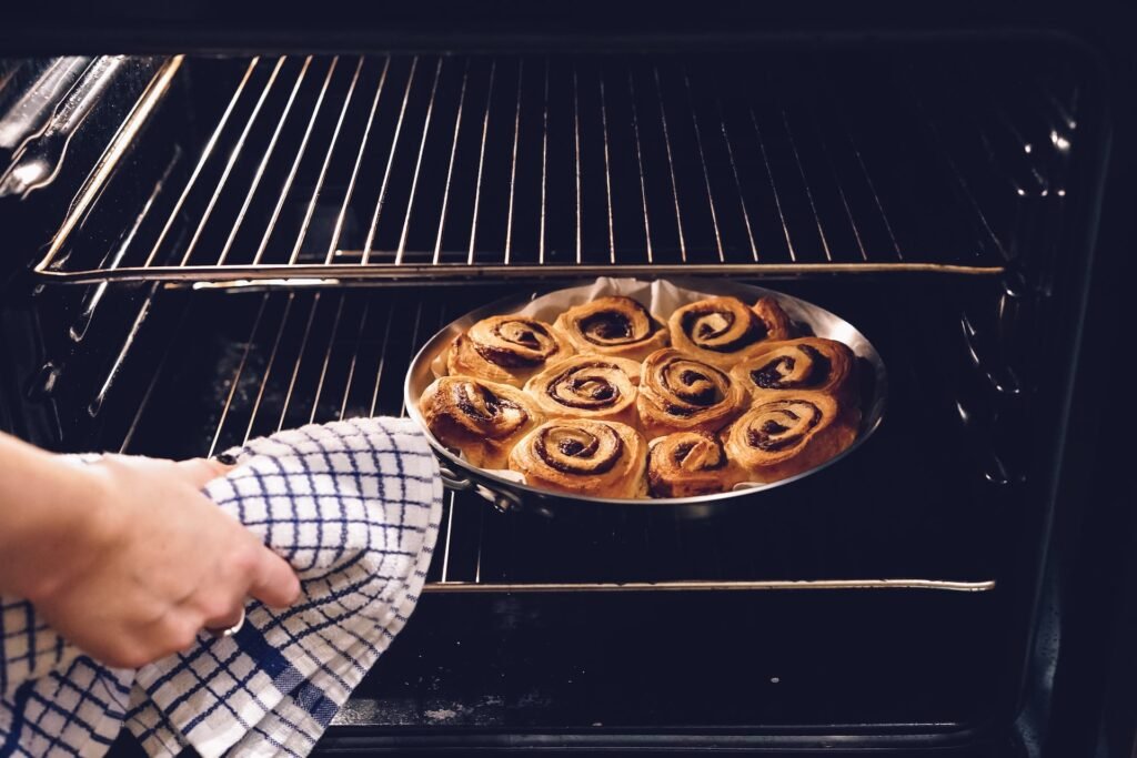 How Long After I Clean My Oven Can I Use It ?