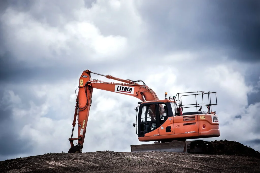 why construction companies use rental diggers